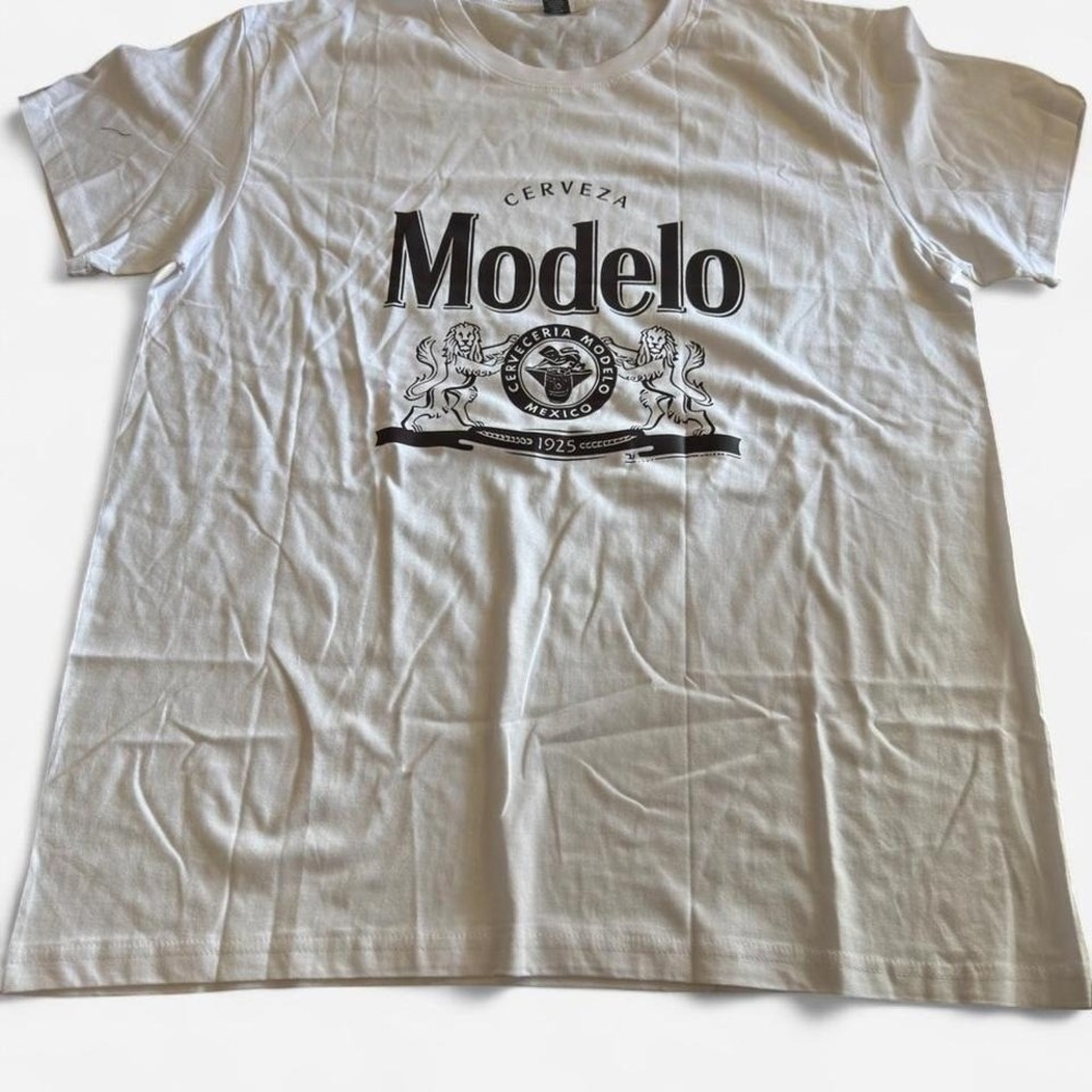Cerveza Modelo‎ Graphic T Shirt White Unisex Large Beer Logo Short Sleeve Tee